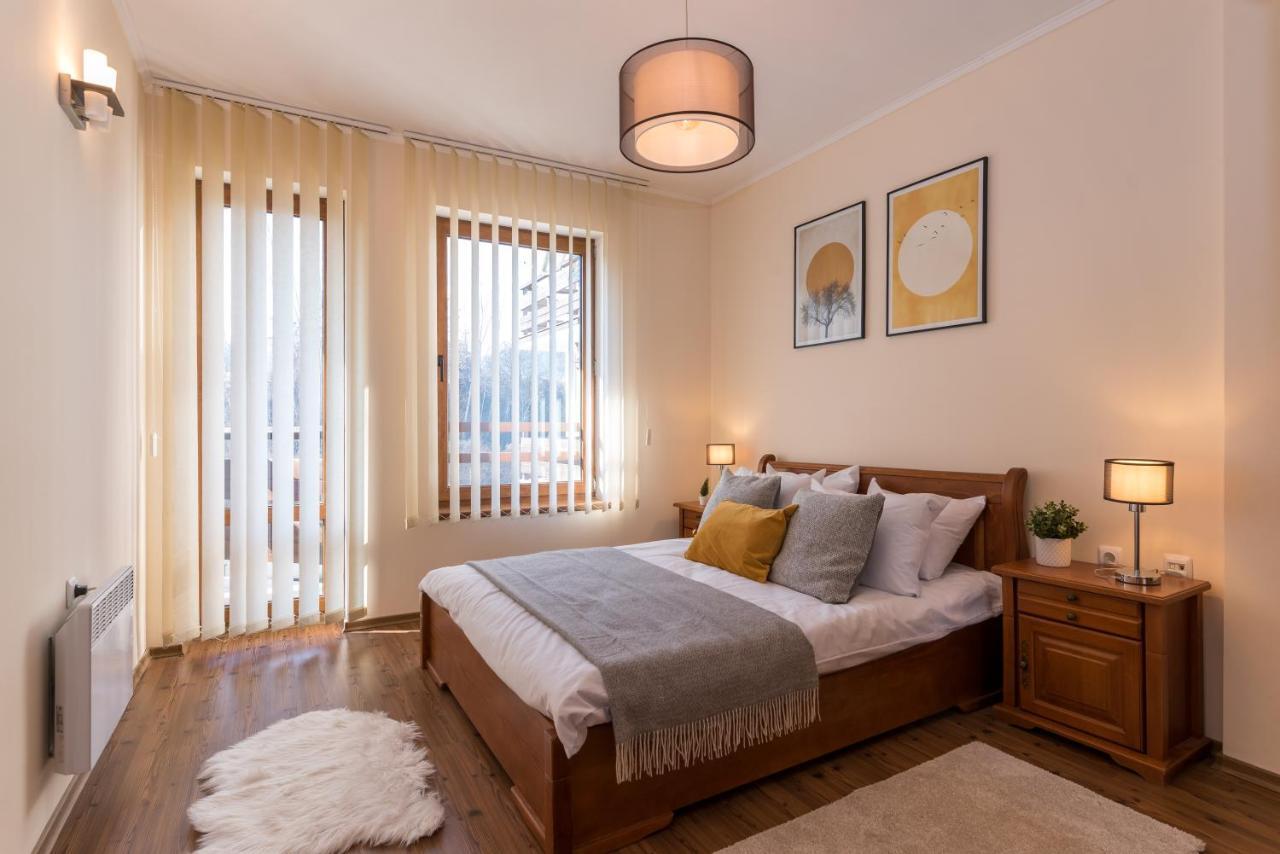 Charming Ski Apartments Near Gondola & Bar Street, Cedar Lodge 1 Complex Bansko Exteriör bild