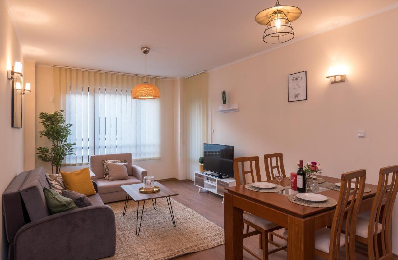 Charming Ski Apartments Near Gondola & Bar Street, Cedar Lodge 1 Complex Bansko Exteriör bild