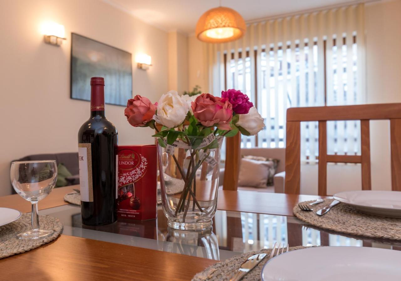 Charming Ski Apartments Near Gondola & Bar Street, Cedar Lodge 1 Complex Bansko Exteriör bild